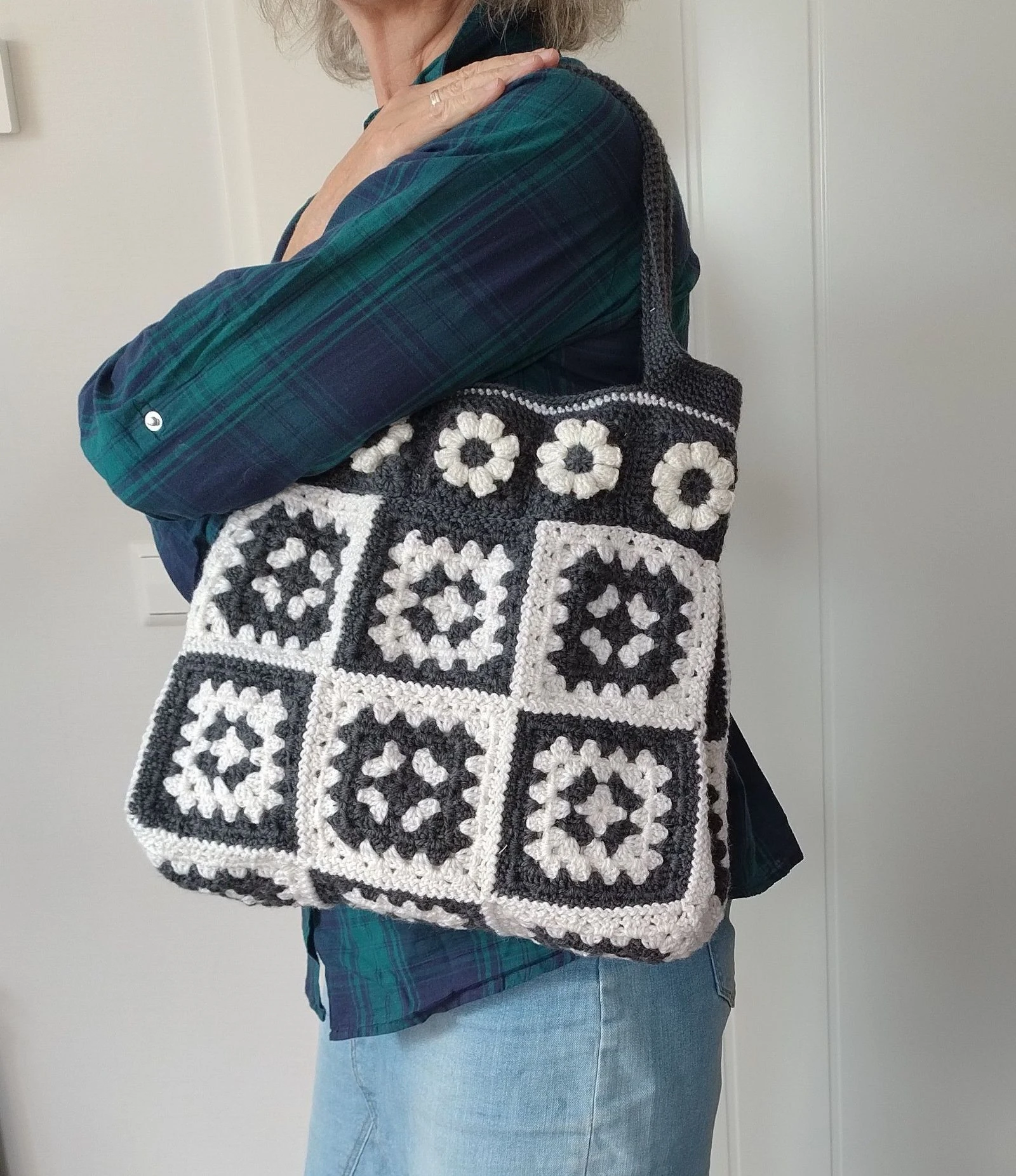 Schoudertas gehaakt granny squares handgemaakt